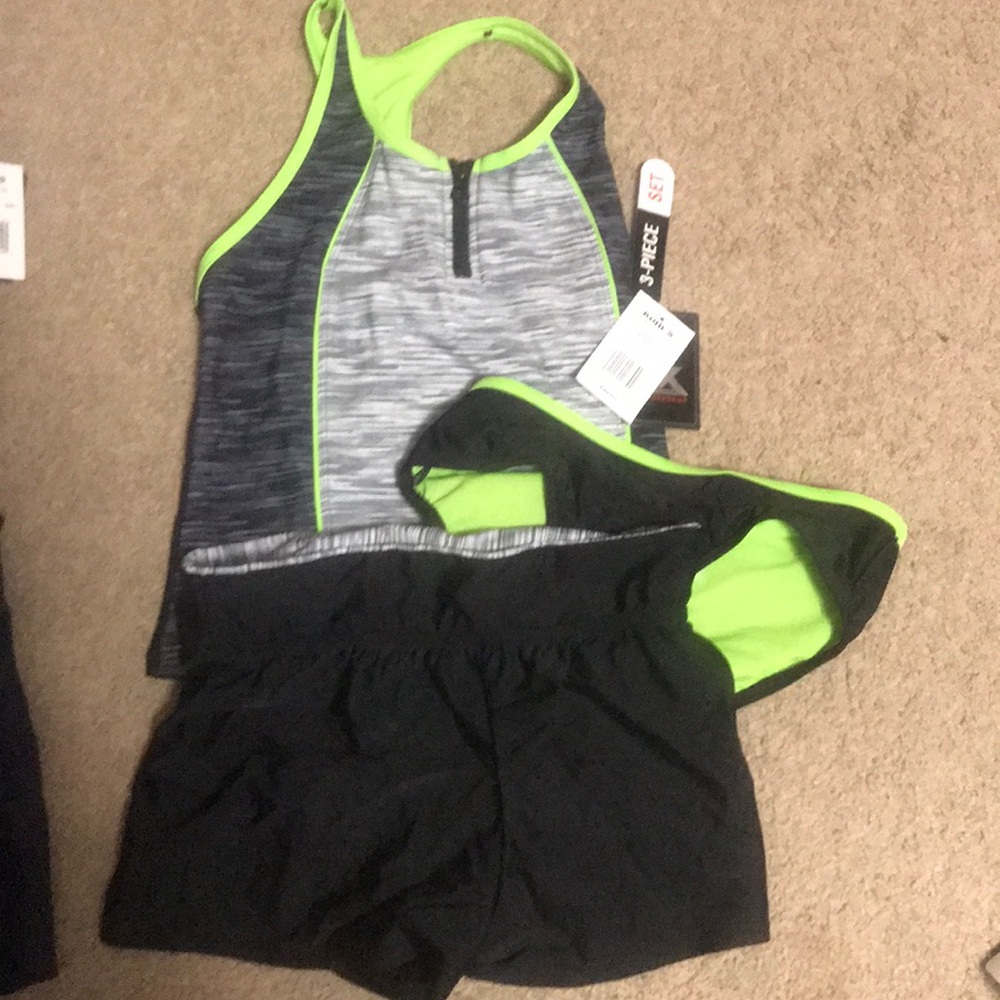 NWT Zero Xposure 3 piece Tankini w/Swim Shorts